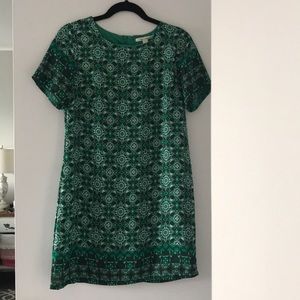 Green patterned Francesca’s dress